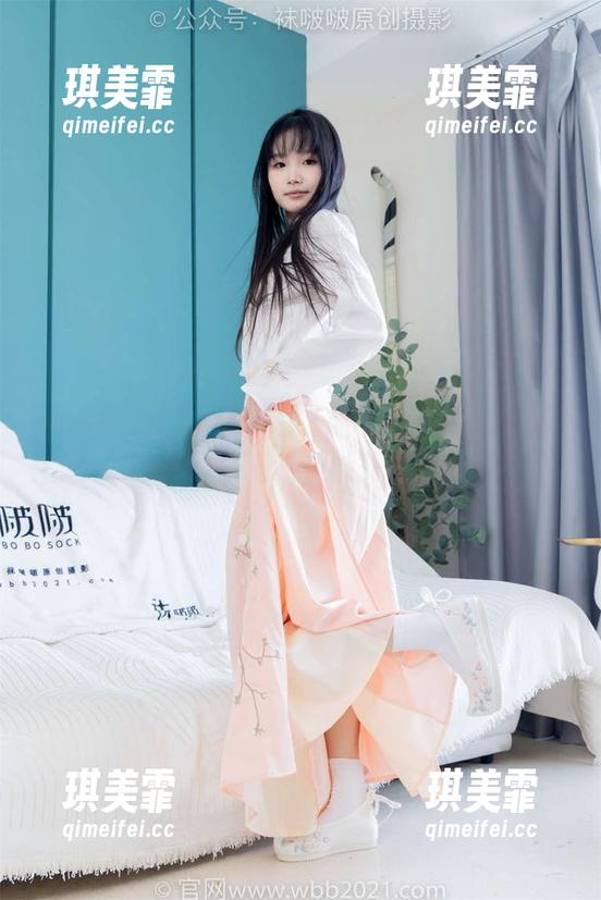 BoBoSocks袜啵啵-甜甜圈 BoBoSocks袜啵啵 - 甜甜圈的豹纹作品,不是她家的小猫,但能把它们都吓到!