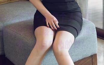 HuaYang花漾 – 就我个人而言，许诺Sabrina的连体衣应该配个“高清+资源”标签，发自内心的赞！