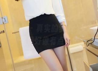 IMiss爱蜜社 – 真实的梦心玥女友套图，画风好像有点奇怪