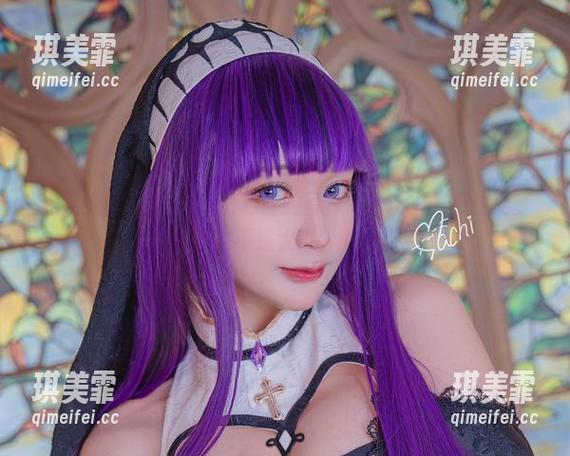 Machi马吉 油亮大更新!Machi马吉的写真作品让人忍不住反复查看,是不是太过分了一点?