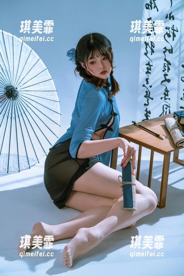 Natsuko夏夏子 Natsuko夏夏子的碎花围裙合集,更新你的日常妆扮,不止于厨艺!