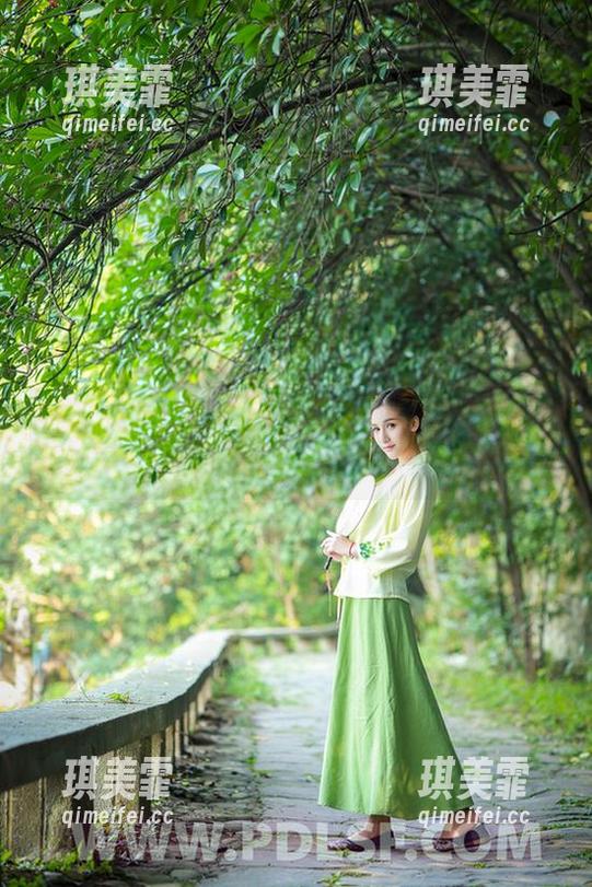 PDL潘多拉-姗姗就打奥特曼 PDL潘多拉 - 婚纱套图小心血——姗姗就打奥特曼怎么拍拍拍