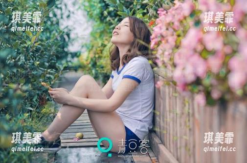 QingDouKe青豆客-Lee小棠 QingDouKe青豆客 - 看Lee小棠的办公室,作品是份工作计划,还是一场美的策略?