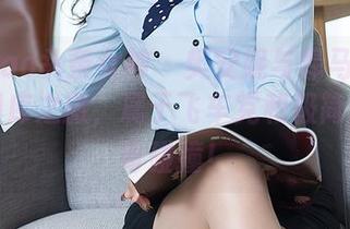 TouTiao头条女神 – 樊安妮与悍马车车的高清图库之旅，属于飞车党和极简派的神奇碰撞！
