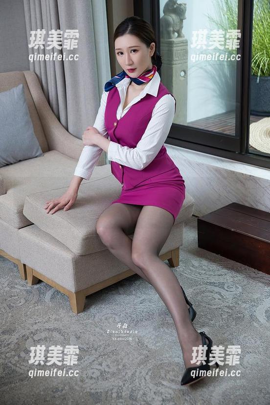 TouTiao头条女神-神琦泽步 TouTiao头条女神 - 这组神琦泽步的私拍,谁能想到短裙能这样玩?