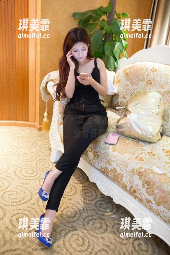 TuiGirl推女郎-木婉晴 TuiGirl推女郎 - 桌上有木婉晴,办公室的偷偷乐趣:免费资源等你来拿!