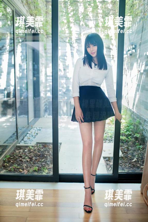 TuiGirl推女郎-梁棋棋 TuiGirl推女郎 - 在白裙里碰见梁棋棋,免费图包等你来取,快别迟疑了!