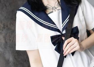 XIAOYU语画界 – 揭开Cherry绯月樱网袜作品的面纱，原图里该藏着什么呢？