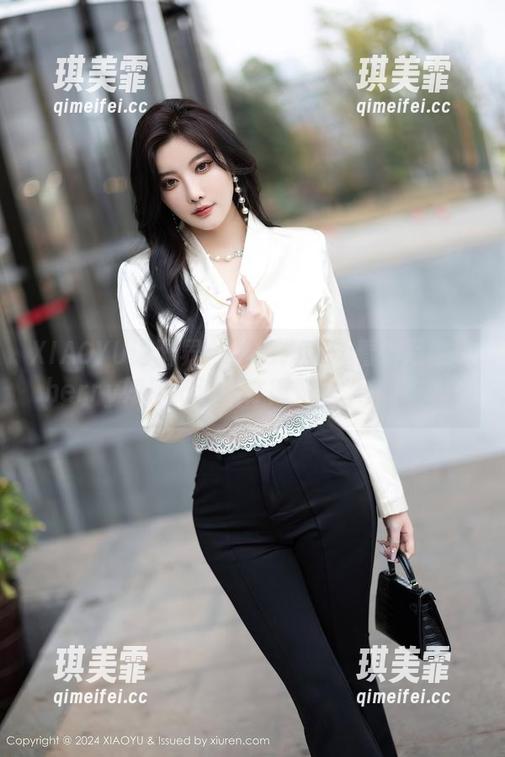 XIAOYU语画界-绯月樱-Cherry XIAOYU语画界 - 下载指南:看绯月樱-Cherry如何把运动穿得如此“轻松”。