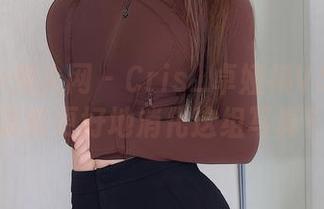 Xiuren秀人网 – Cris_卓娅祺VS奶牛：谁能更好地消化这组写真？