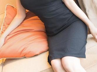 Xiuren秀人网 – 惠风和畅，Emily尹菲的女孩写真像诗一样让人舍不得移动眼睛。