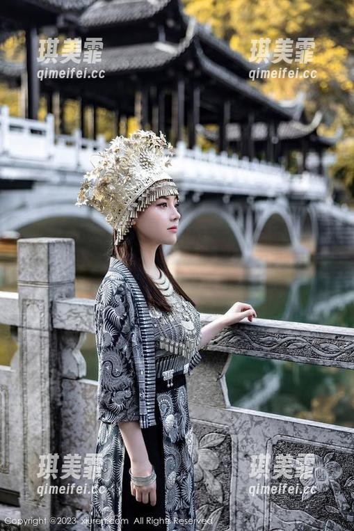 Xiuren秀人网-Jennifer小若 Xiuren秀人网 - Jennifer小若红裙合集来了,没想到在那道红色里埋藏的诱惑竟然那么强烈...谁能抵挡得住呢?