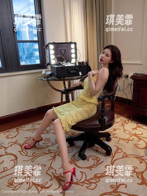 Xiuren秀人网-可可芝 Xiuren秀人网 - 美图更新!可可芝的女孩们真心实意地向你展示‘随便两下’的高级感!