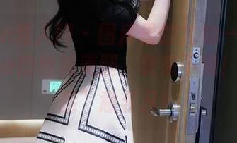 Xiuren秀人网 – 图库里的尤物——杨晨晨Yome的丝袜美腿，快来下载！保证“腿”意非凡！