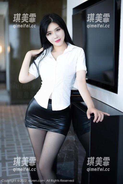 Xiuren秀人网-江真真 Xiuren秀人网 - 当江真真遇上高清:美图放光芒,自拍界的‘小太阳’!