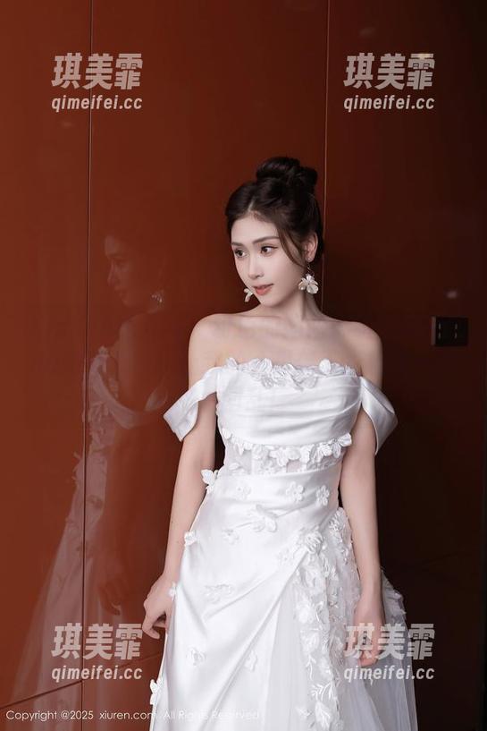 Xiuren秀人网-萌琪琪Irene Xiuren秀人网 - 粉色的陷阱:萌琪琪Irene用高清原图让我的心里像五彩糖果一样一团乱!