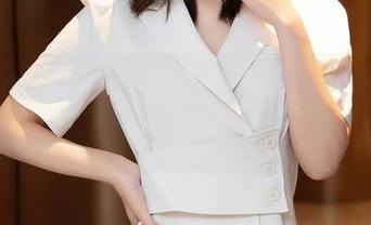 Xiuren秀人网 – 看！蓝夏akasha这位女神的作品，敢于把无圣光的我也留下！