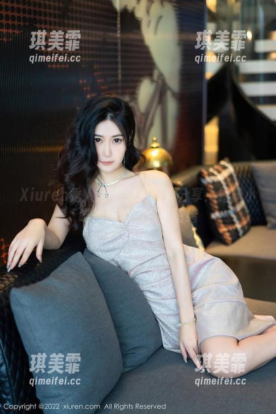 Xiuren秀人网-露露小喵 Xiuren秀人网 - 免费写真分享:露露小喵姐姐的那点小情绪