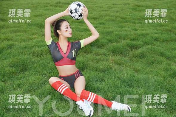 YouMi尤蜜荟-奶茶Emily YouMi尤蜜荟 - 全糖去冰:奶茶Emily的精选作品集构筑的糖果屋