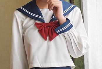 YouMi尤蜜荟 – 高清解锁：张雨萌的海边日记，图册中有风的呢喃。