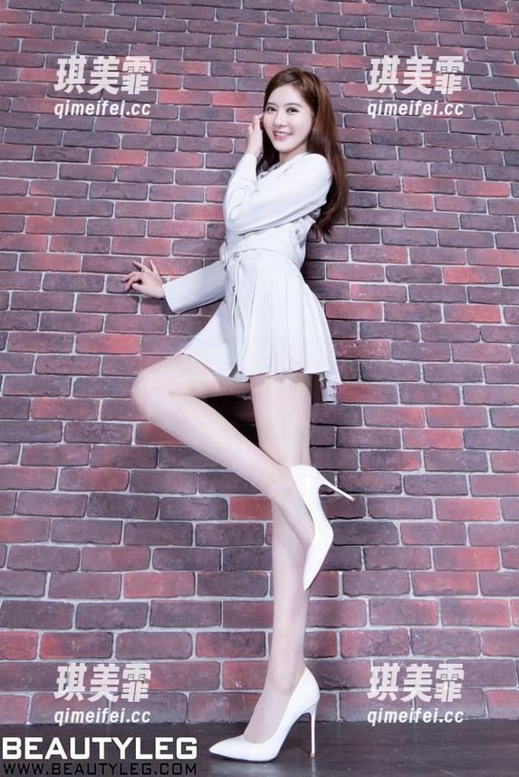beautyleg-Winnie beautyleg - 分享那天Winnie穿体操服的高清记录,禁不住想多看几眼!