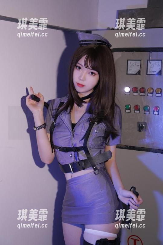 拍得真不错，fushii_海堂的“秋日女友”高清图片，没被秋风吹散吧？