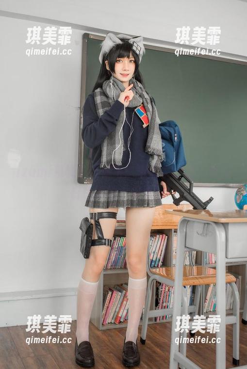 izumi泉桃子 izumi泉桃子带你飞:毕业季合集,类似白色婚纱,但更颓!