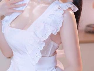 miko酱ww的定制写真：纯白，是一种梦游的状态