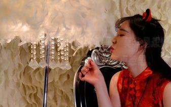 pans – “雨涵奶牛”原图？啥个意思，莫非是想炫耀她的“乳”业？合集倒是看起来有点意思。