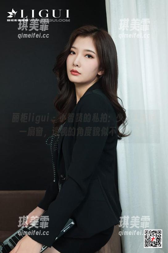 丽柜ligui-小智贤 丽柜ligui - 小智贤的私拍:少女人生的一扇窗,透视的角度貌似不太正经。