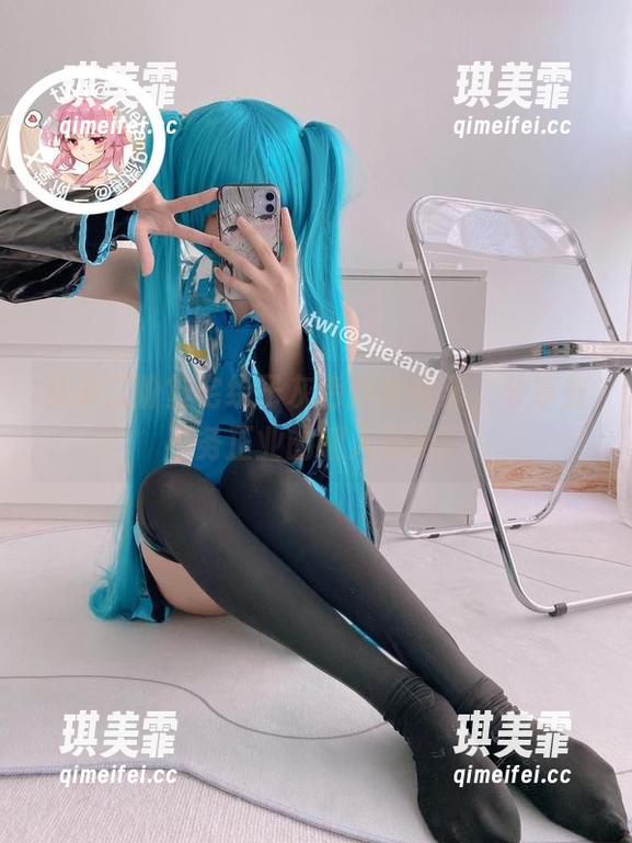 二阶堂宅绘子 乱谈二阶堂宅绘子灰色外套合集,分享些不务正业的迷人姿势!