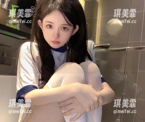 倦倦喵 当倦倦喵进教室,传说中的“上课仔”写真的翻转版来了!