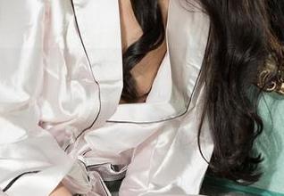克拉女神 – 佳莹双马尾图集：每一根马尾都在给你发糖，快收好哦！