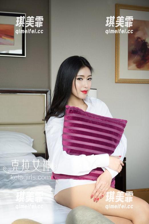 克拉女神-菁菁 克拉女神 - 菁菁的毛衣搭配有什么新意?图片给你答案!