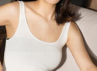 克拉女神 – 校服不是只有一件：钟淇的分享，真有些心痒痒