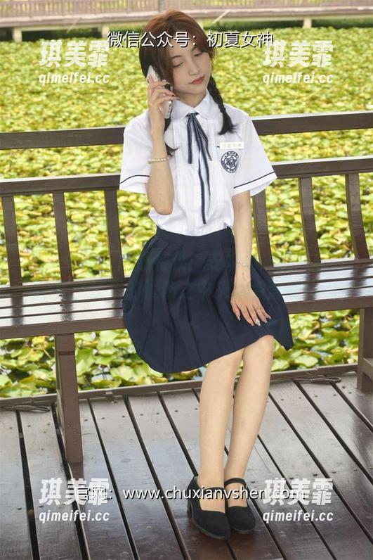 初夏女神-安妮 初夏女神 - 图册特供:安妮和她的灰丝时光,淡淡的忧伤之中夹杂点喜感!