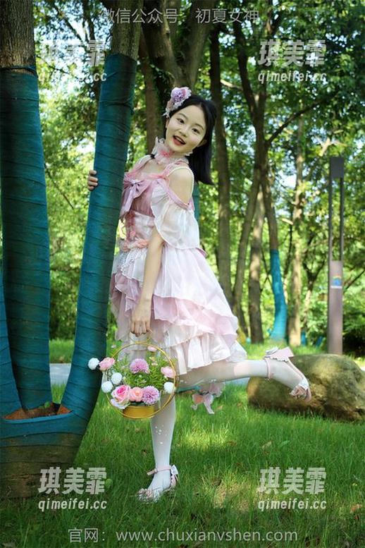 初夏女神-点点 初夏女神 - 私拍日常:点点的旅拍,真的有那么浪漫吗?