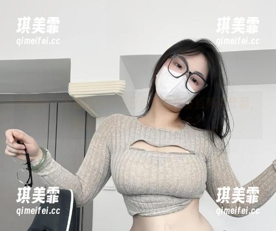 微密圈 - 可爱的肉巴今日份的黑色波点肉肉套装，谁说波点只能属于小情侣？