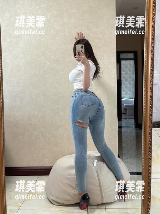 奶宝妹纸 微密圈 - 奶宝妹纸最新套图上线,温柔得让人想要拥抱!