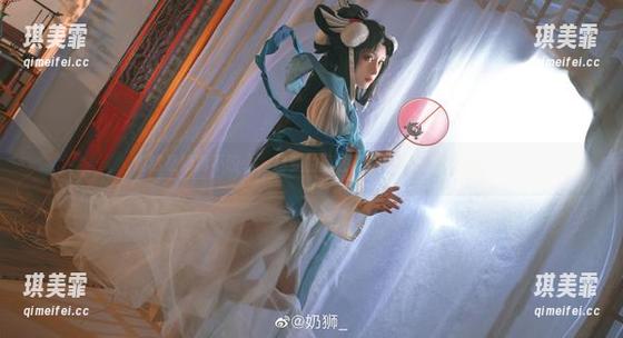 奶狮不咬人 果然是奶狮不咬人,赫萝的随性就像他日常的一部分