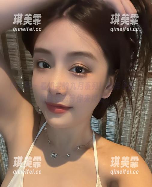 奶雯 微密圈 - 看奶雯的九月系列!图库更新,最新姿态等你来捕捉!