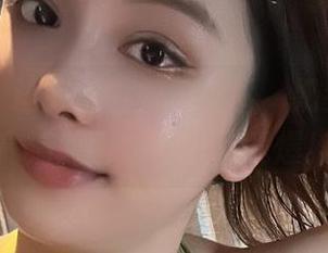 微密圈 – 让我默默祝福一下，奶雯的长腿高清版肯定要被下载爆！