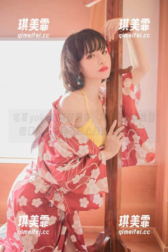 宅夏yoko 宅夏yoko的美腿图集,真的是看得我目瞪口呆,有种不忍心扫过去的冲动。