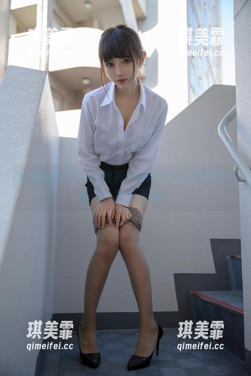 小鹿鹿shika 说好的简单?小鹿鹿shika的间桐樱图集竟让人捉摸不透!
