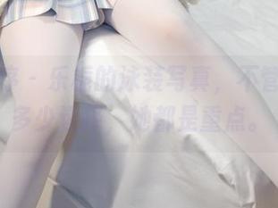 少女秩序 – 乐栀的泳装写真，不管图库里多少选择，她都是重点。