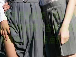 尤果网 – 教室里的新奇：Wendy最新作品，真心觉得她把那个古板的教室拍得太有质感了……有点怀旧。