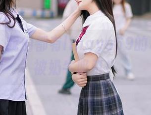 尤蜜荟 – 我们都有lingyu69的私拍梦：被奶牛吸引！