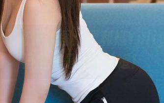 尤蜜荟 – 高清美图：严利娅Yuliya的白裙居然是这个味道！