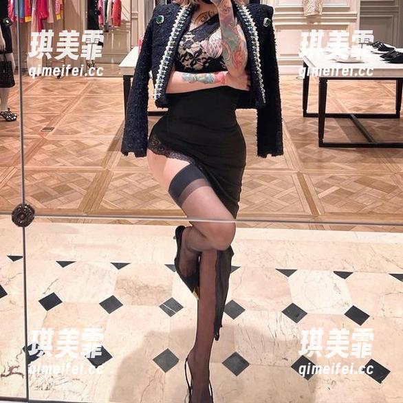 微密圈 - 希希Gina带你玩转死库水合集，下载点击这里，不怕灯光暗！