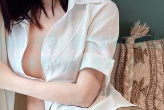 年年Nnian白色：图集太美下载成瘾，保证你隔几天就想来一次！